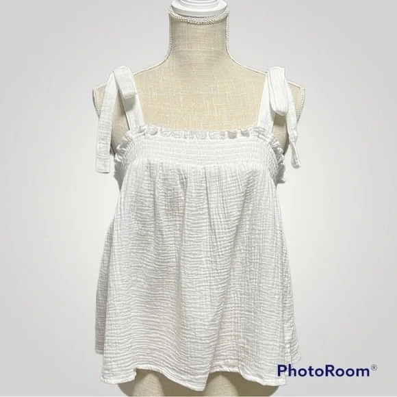 cupcakes & cashmere White Tie-Strap Gauze Tank Top - Picture 6 of 8